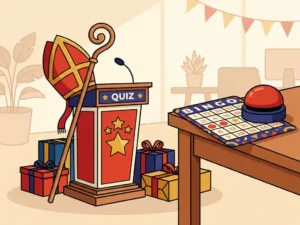 Sinterklaashoed en staf bij een feestelijke quizpodium met goudsterren, cadeaus, bingokaart en buzzer in rood-gouden sfeer.
